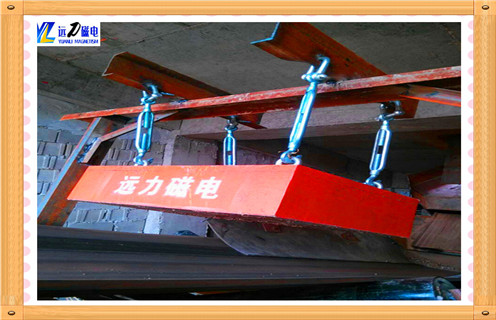除鐵器，除鐵器的工作原理_結構及工作原理_在除鐵器前可安裝金屬探測器價格型號表_磁場強度標準范圍 
